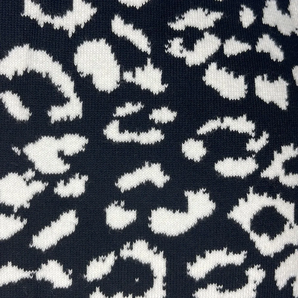 Animal print sweater dress, Knit, woven - Picture 5 of 6